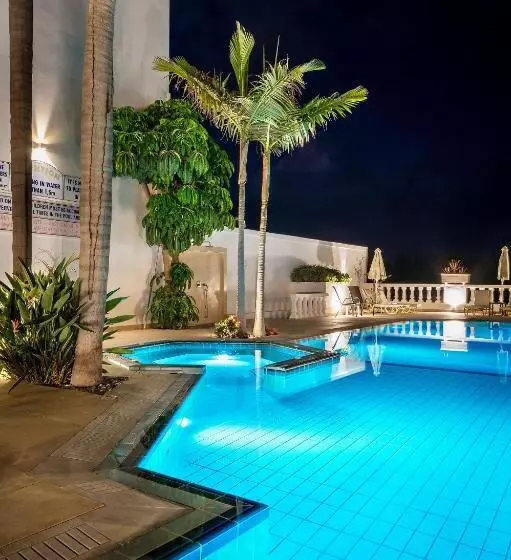 ホテル Malia Mare