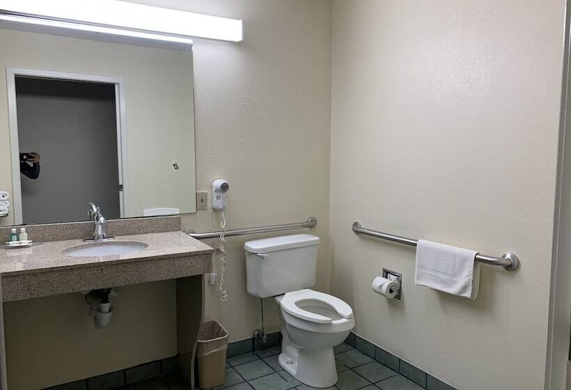 فندق Quality Inn Montgomery South