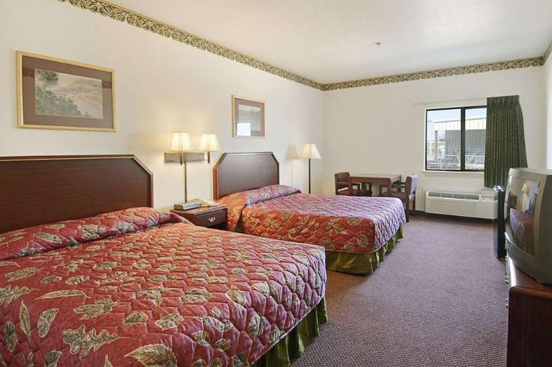 Отель Red Roof Inn Fort Worth Saginaw