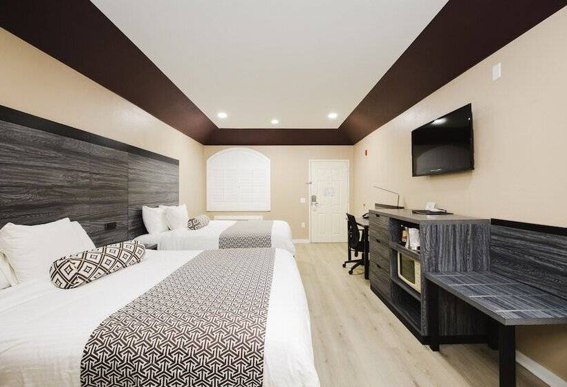 호텔 Sapphire Inn & Suites