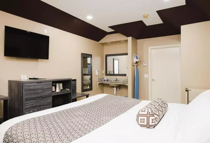 בית מלון כפרי Sapphire Inn & Suites