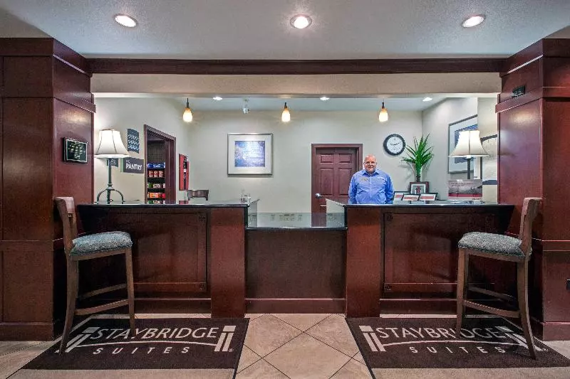 בית מלון כפרי Staybridge Suites Rockford, An Ihg