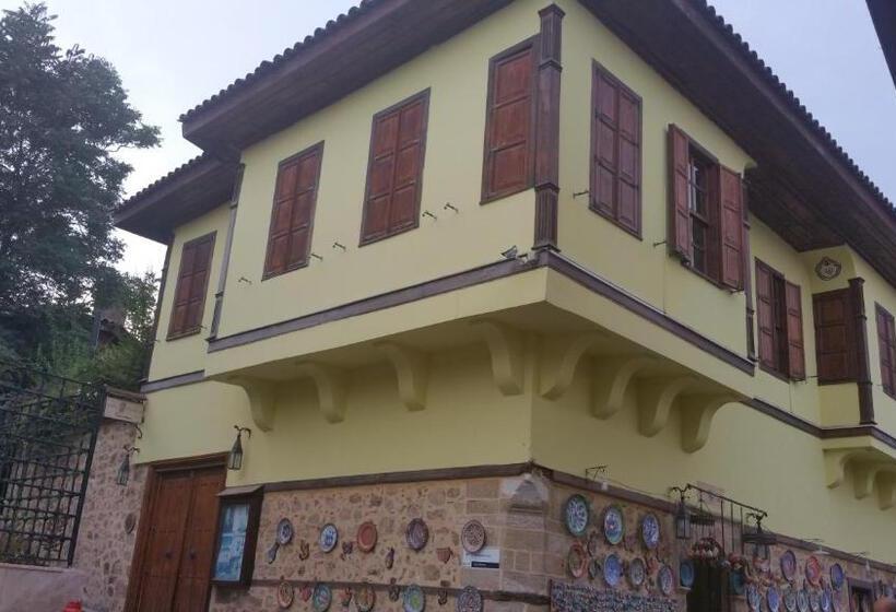 בית מלון כפרי Tekeli Konaklari