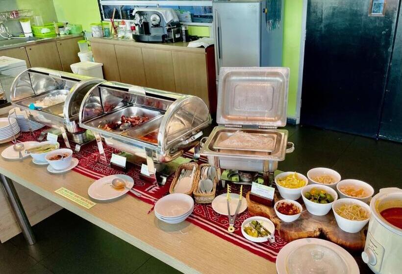 فندق The Limetree