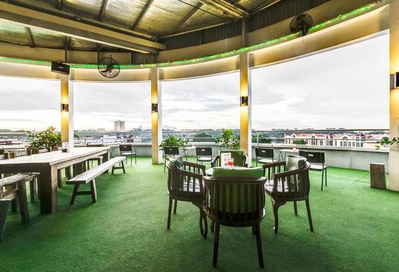 فندق The Limetree