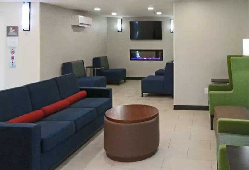 Hotel Comfort Inn & Suites
