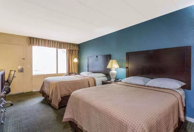 酒店 Travelodge By Wyndham Virginia Beach