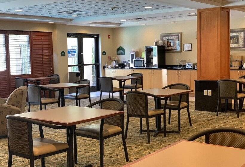 فندق Wingate By Wyndham Lagrange