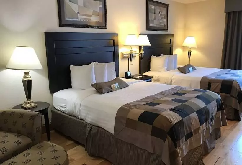 Hotel Wingate By Wyndham Lagrange