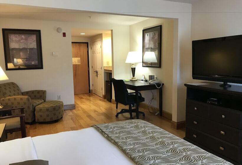 فندق Wingate By Wyndham Lagrange