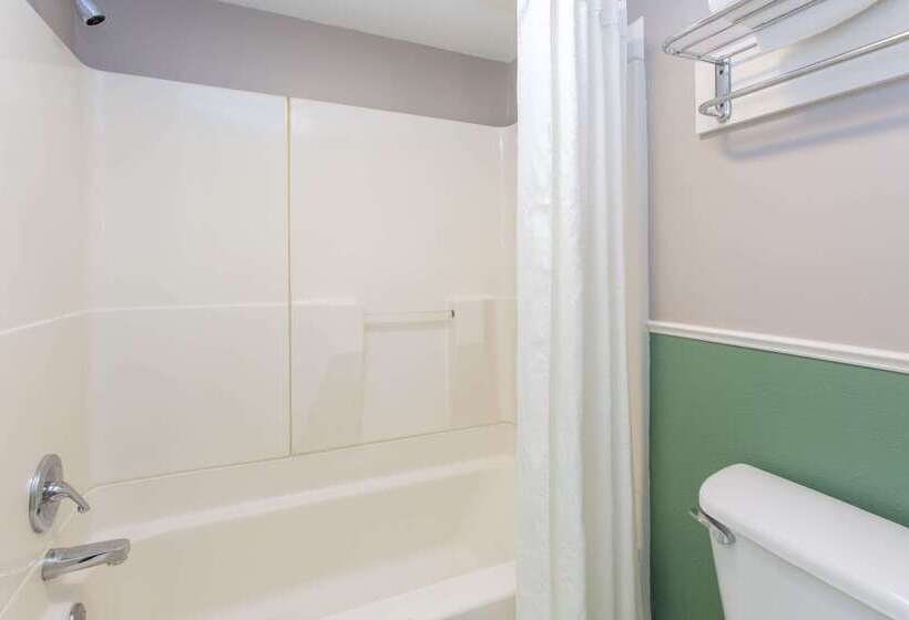 فندق على الطريق Super 8 By Wyndham Durham/university Area Nc