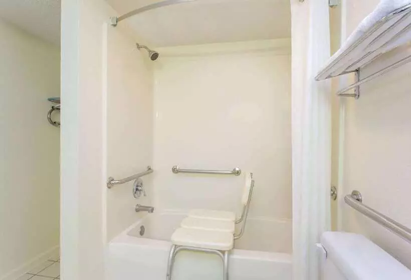 فندق على الطريق Super 8 By Wyndham Durham/university Area Nc