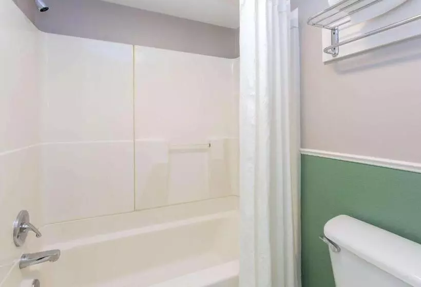 فندق على الطريق Super 8 By Wyndham Durham/university Area Nc