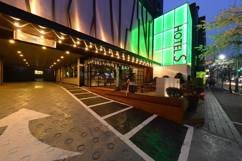 בית מלון כפרי Life Style S