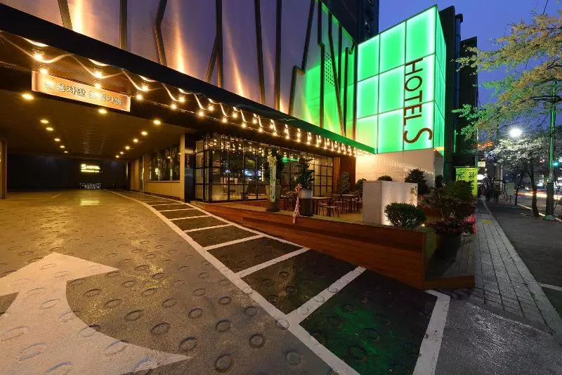 Отель Life Style S