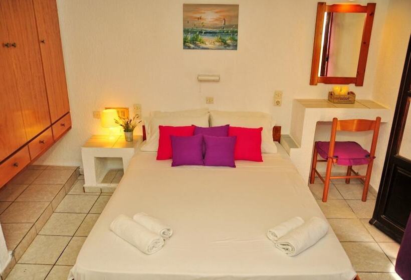 Cleopatra Apartments