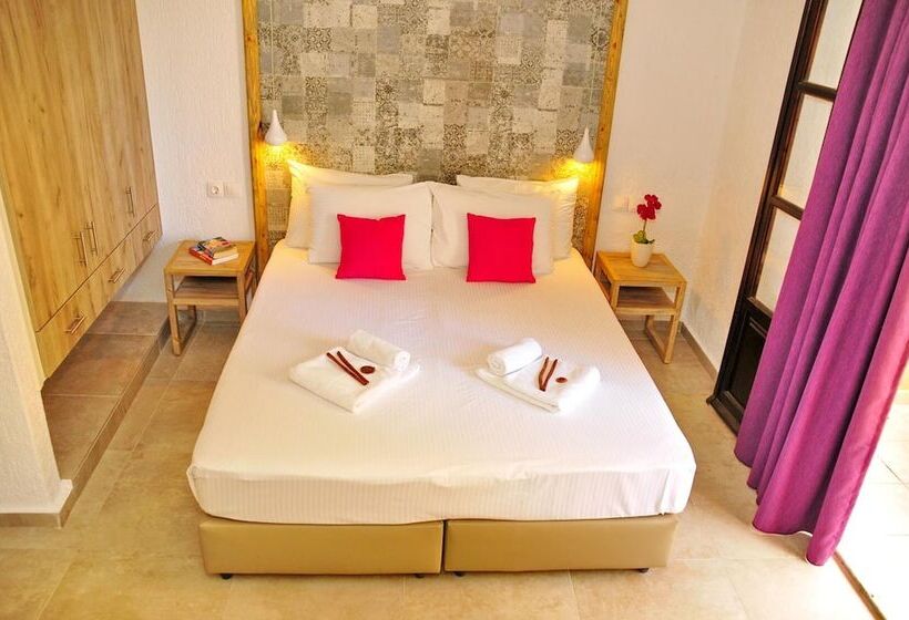 Cleopatra Apartments