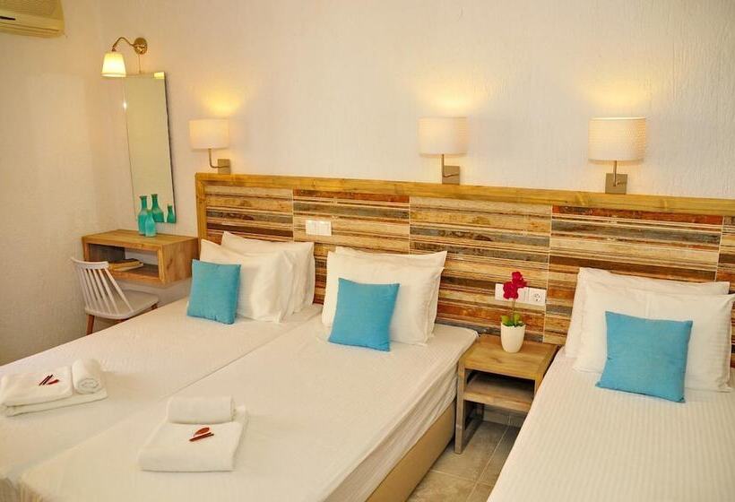 Cleopatra Apartments