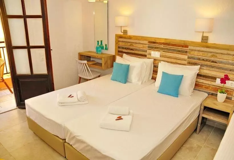 Cleopatra Apartments