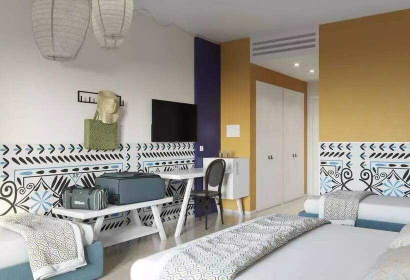 בית מלון כפרי Falkensteiner Club Funimation Garden Calabria