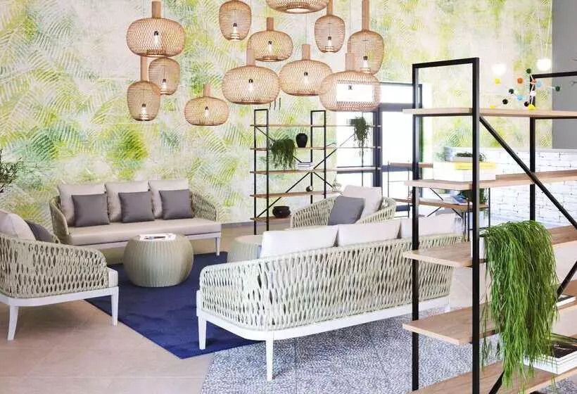 בית מלון כפרי Falkensteiner Club Funimation Garden Calabria