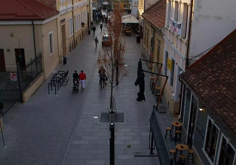 Отель Fullton Central