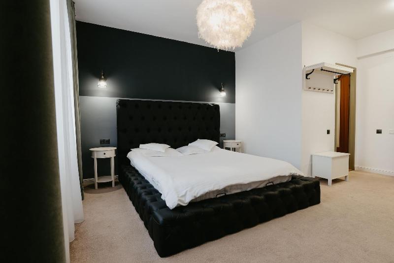 هتل Fullton Central