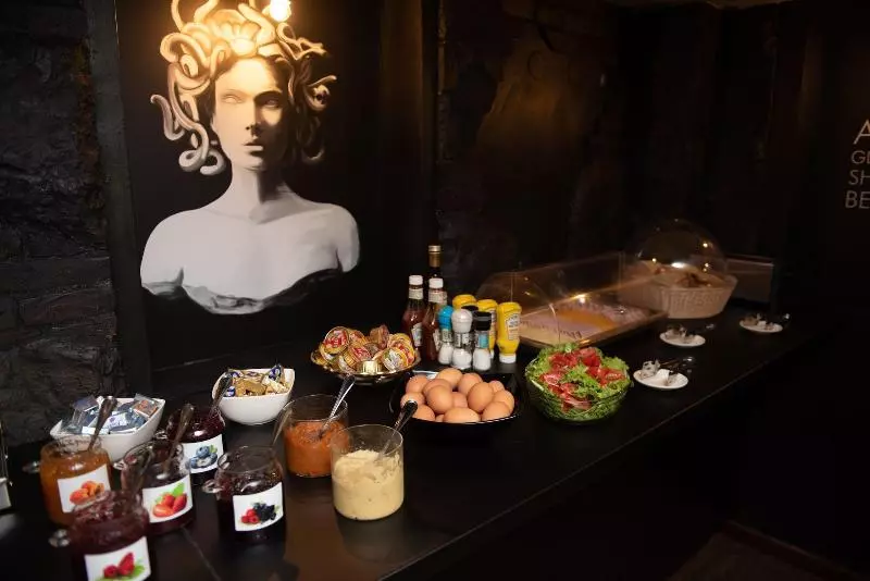 فندق Fullton Central