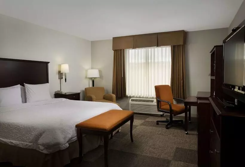 Отель Hampton Inn Suites Altus