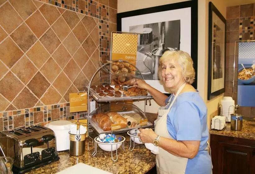 Отель Hampton Inn Suites Altus