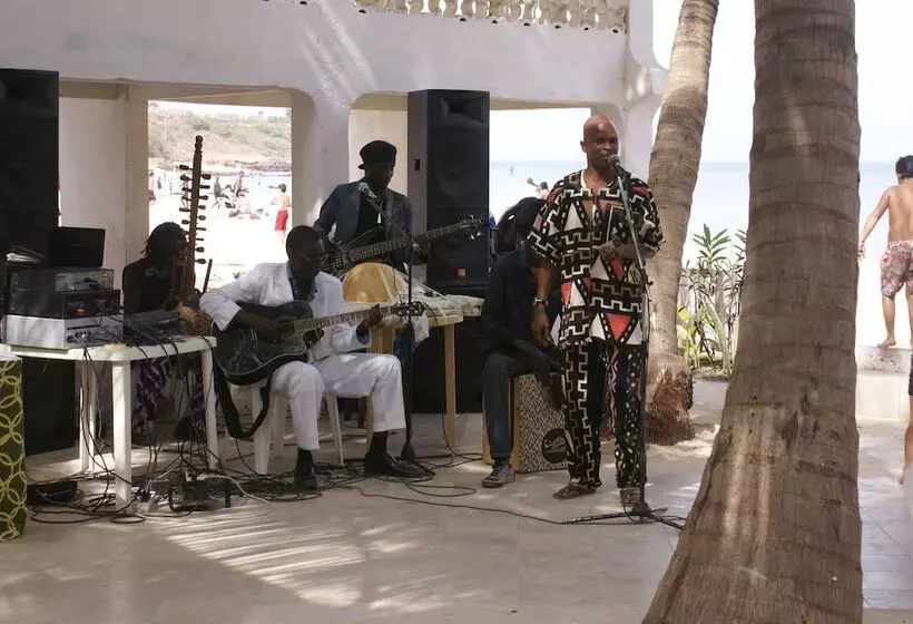 هتل La Voile D Or