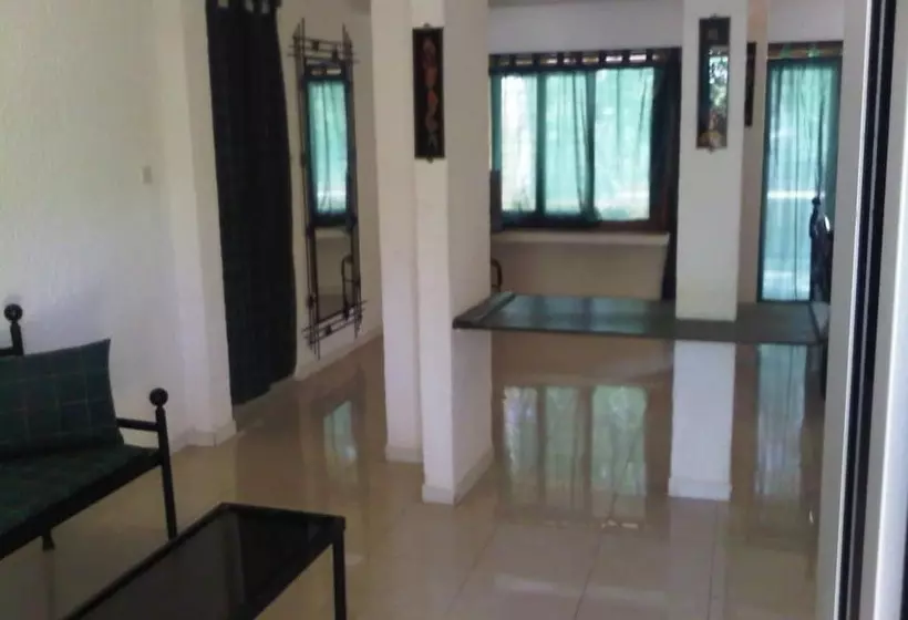 هتل La Voile D Or