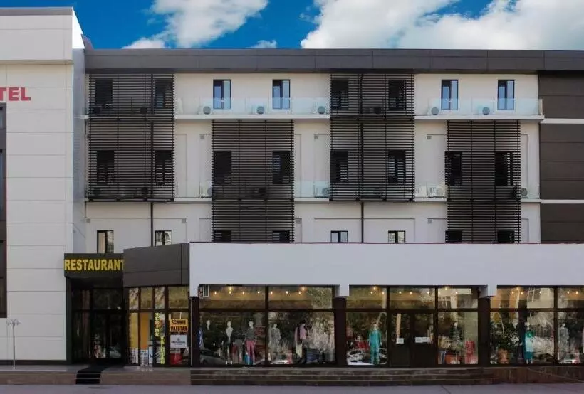 هتل Magnus Galati