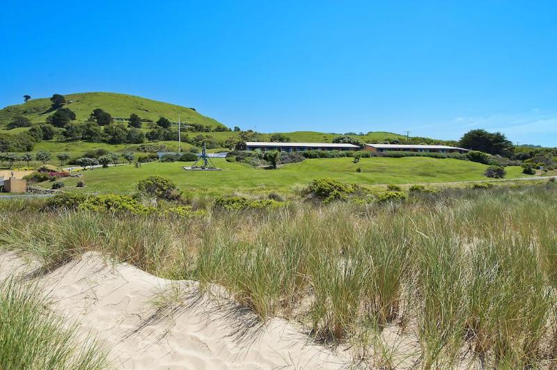 Отель Seafarers Getaway