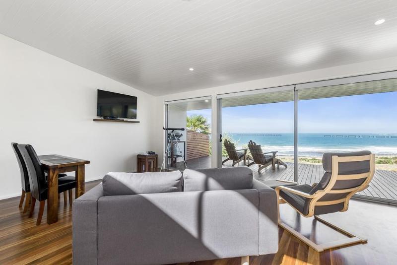 Отель Seafarers Getaway