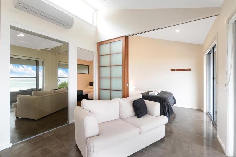 Отель Seafarers Getaway