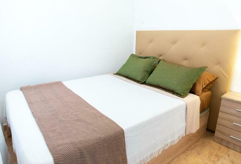 Holiday Suite Caballero de Rodas 92