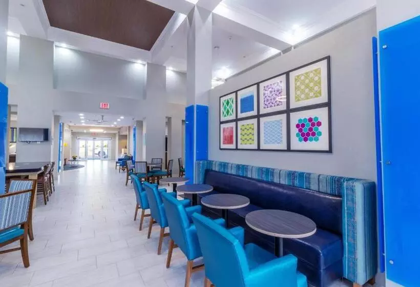 Holiday Inn Express Hotel & Suites Crestview South I 10, An Ihg