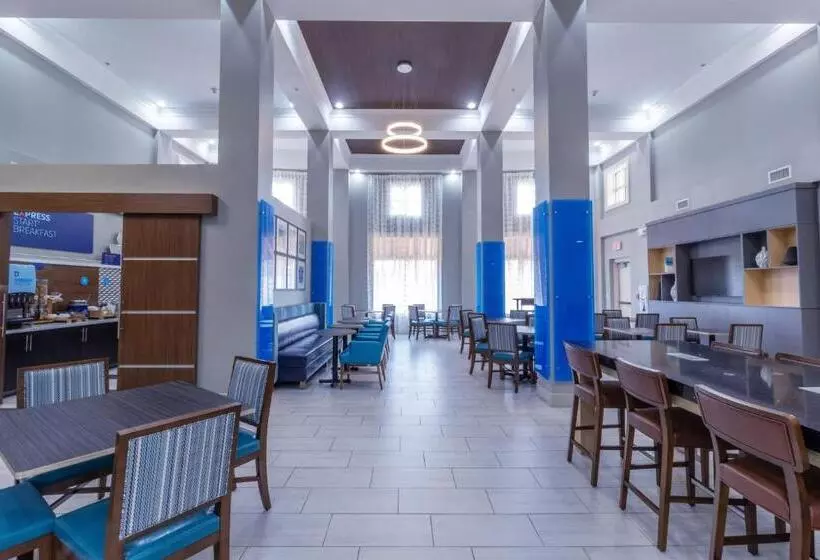 Holiday Inn Express Hotel & Suites Crestview South I 10, An Ihg