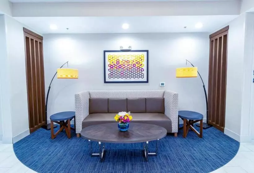 Holiday Inn Express Hotel & Suites Crestview South I 10, An Ihg