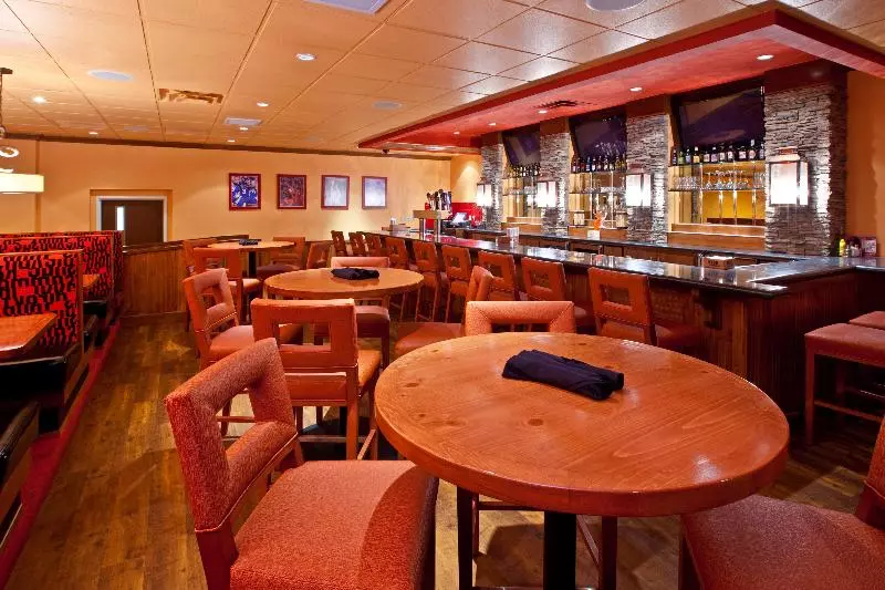 هتل Holiday Inn Louisville Airport South, An Ihg