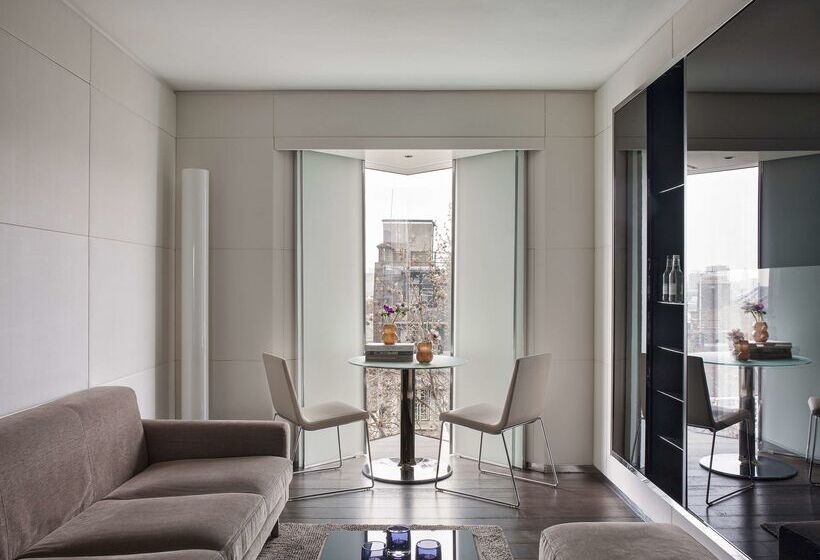 בית מלון כפרי Me London By Melia   Covent Garden