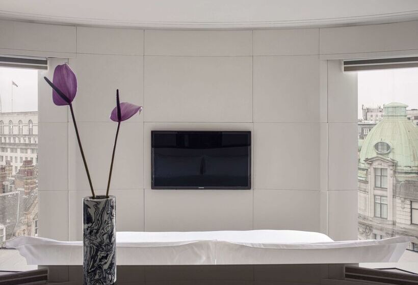 בית מלון כפרי Me London By Melia   Covent Garden