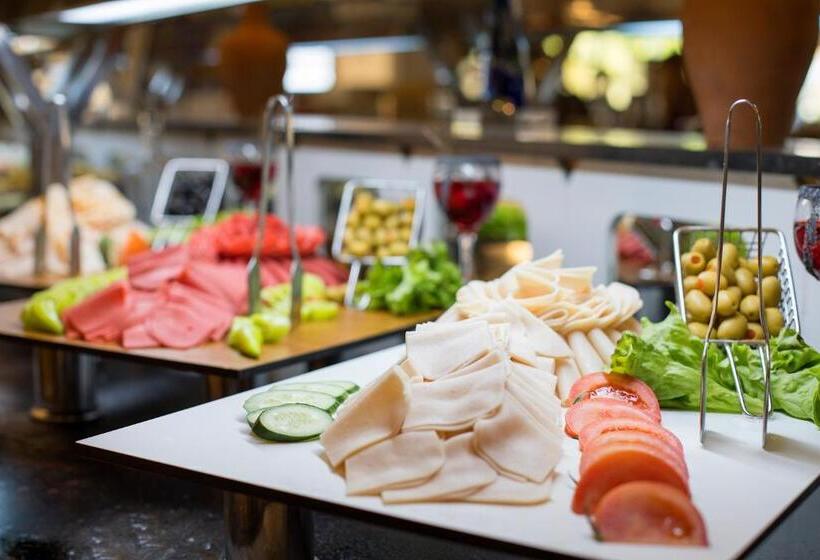 فندق Meri̇di̇a Beach