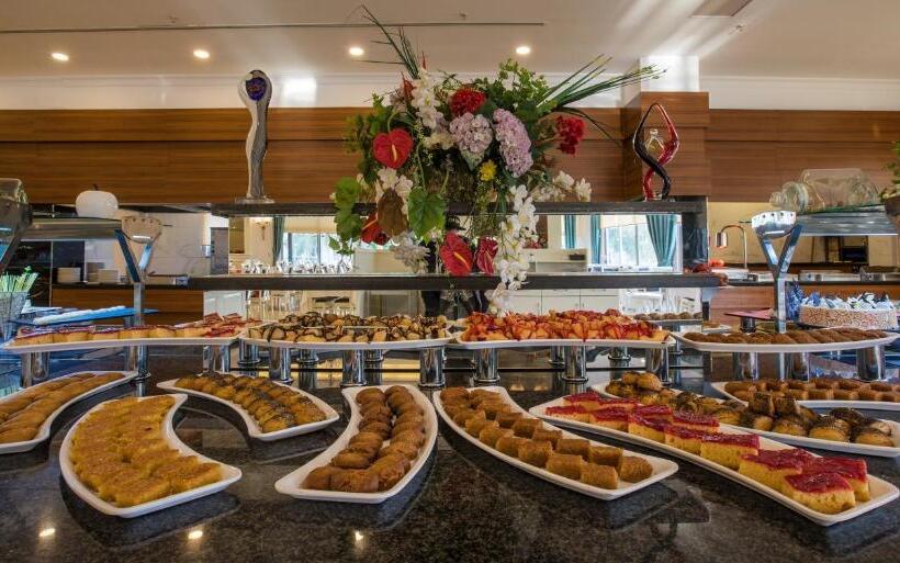 فندق Meri̇di̇a Beach