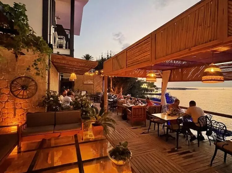 Side Kleopatra Beach