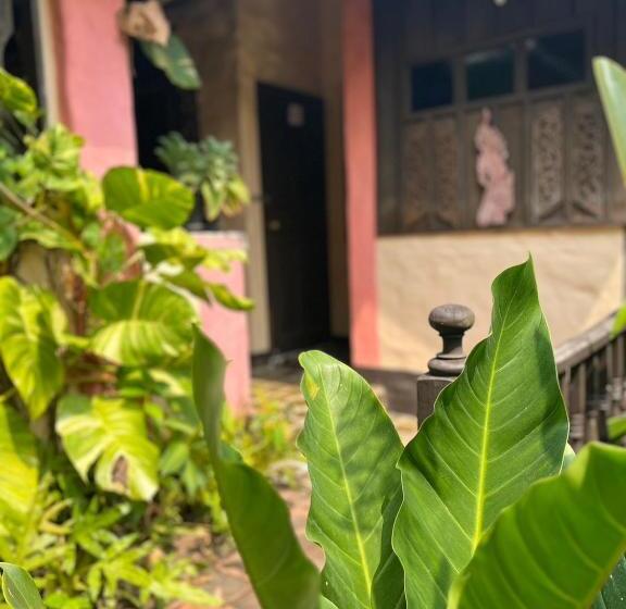 هتل The Royal Shilton Resort