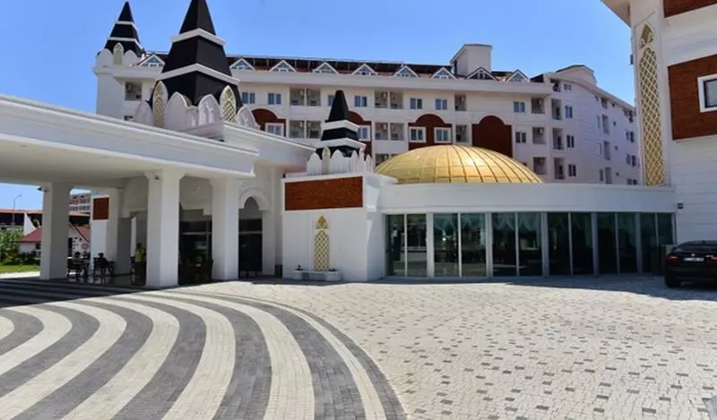 אתר נופש Side Royal Paradise