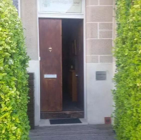 تختخواب و صبحانه Cambridge House