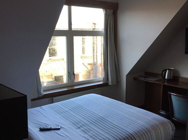 住宿加早餐  Cambridge House